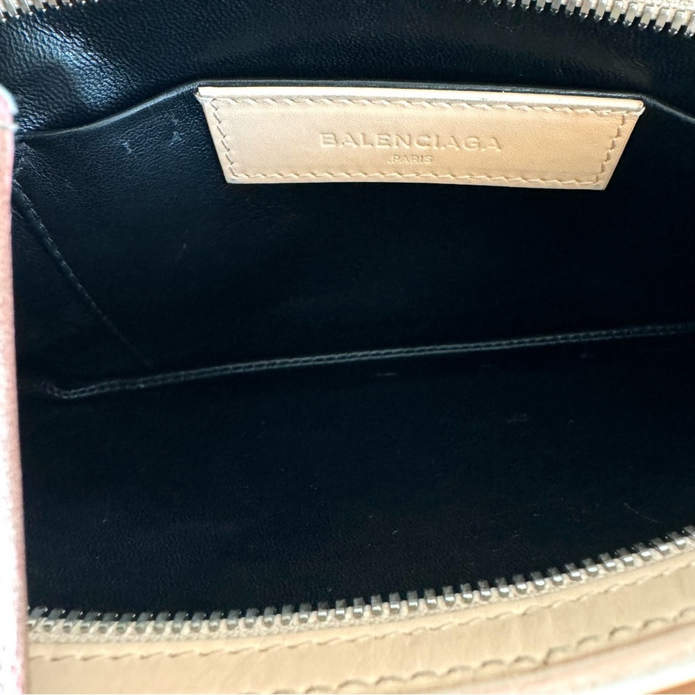 Balenciaga Shoulder Bag Crossbody Light Pink Leather - Picture 14 of 17